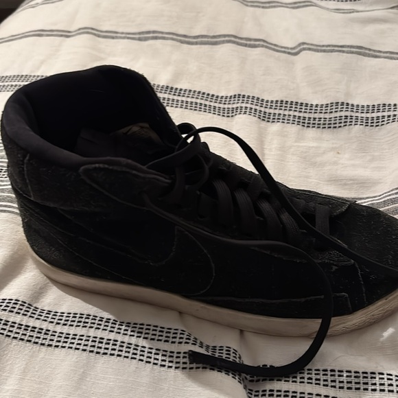 Nike, faux suede, 6.5 youth high tops - Picture 3 of 3